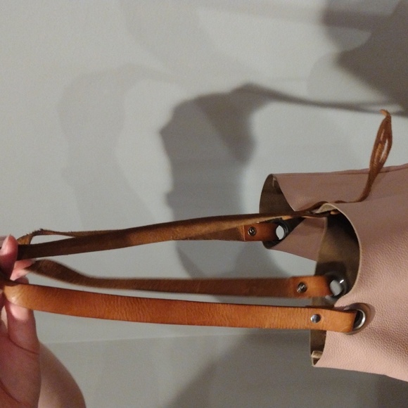 Leather Salmon Pink Purse - Tote handbag with metal hardware - Picture 8 of 14